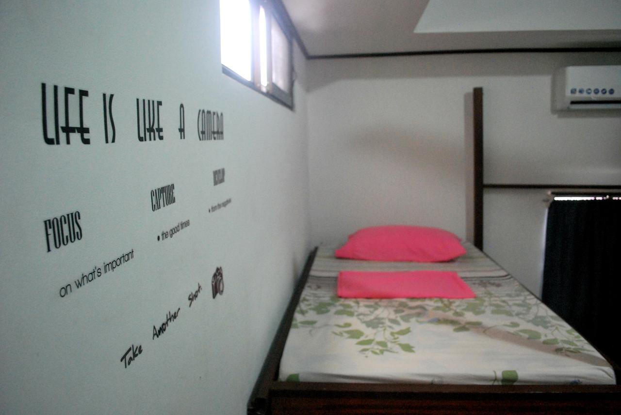 Passifloras Hostel Quepos Eksteriør billede